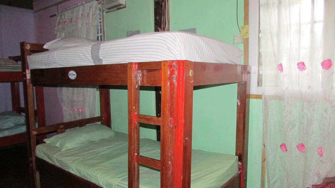 Coconut Hostel Bocas Town Bocas del Toro Exterior foto
