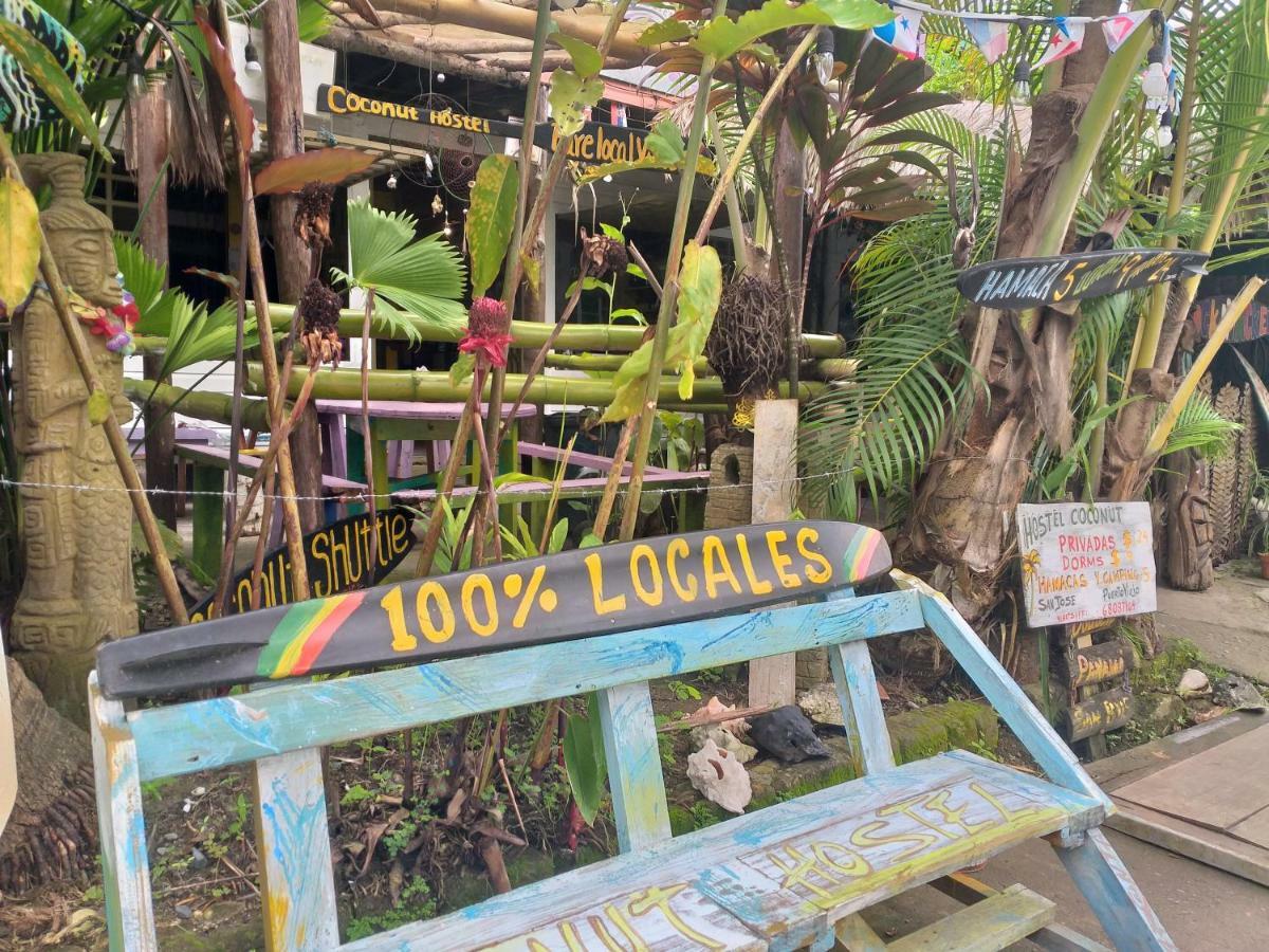 Coconut Hostel Bocas Town Bocas del Toro Exterior foto